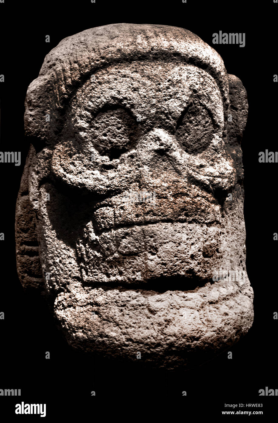Cotzumalhuapa Stone Kopf 77 x 60 x 91 cm 400-900 Guatemala Cotzumalhuapa Kultur 37 AD Willkommen im spätklassischen 600-1000 n. Chr. Stein, Basalt 88 x 161 x 26 cm der Maya - Maya mesoamerikanischen - Pre Columbian Zivilisation Mittelamerika (2600 v. Chr. - 1500 n. Chr.)-American Stockfoto