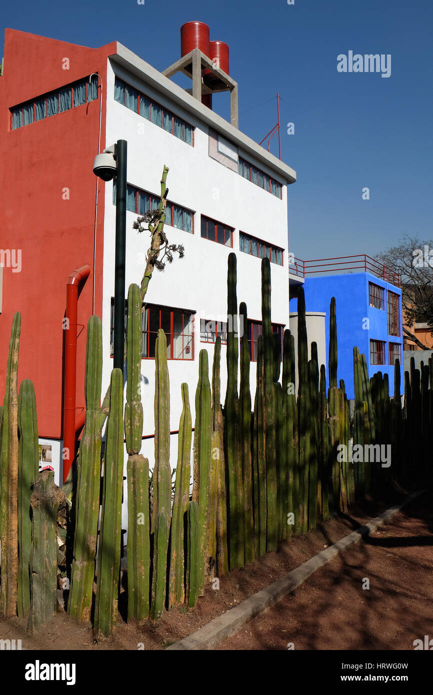 Äußere des Hauses Studio Museum von Diego Rivera und Frida Kahlo, Colonia San Angel Inn, Alvaro Obregon, Mexiko DF. Stockfoto