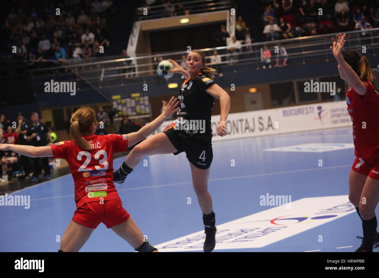 Bukarest, Rumänien. 3. März 2017. Frauen EHF Champions League 2016 / 17, CSM Bukarest Vs RK Krim Mercator Handball spielen. Bildnachweis: Gabriel Petrescu/Alamy Live-Nachrichten Stockfoto