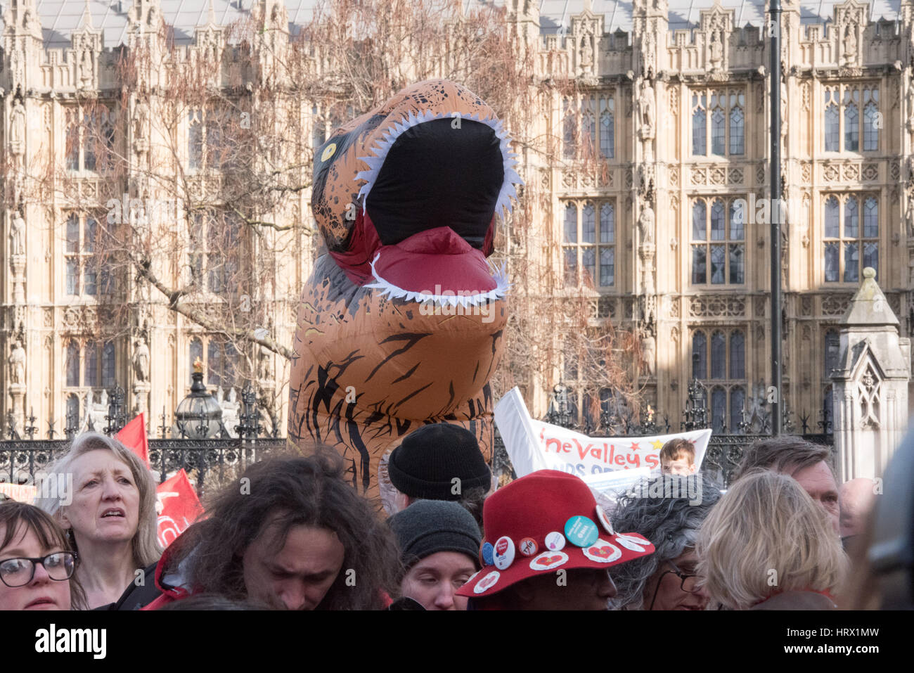 London, 4. März 2017, Mass rally und marschieren zur Unterstützung des NHS in London, Credit: Ian Davidson/Alamy Live News Stockfoto