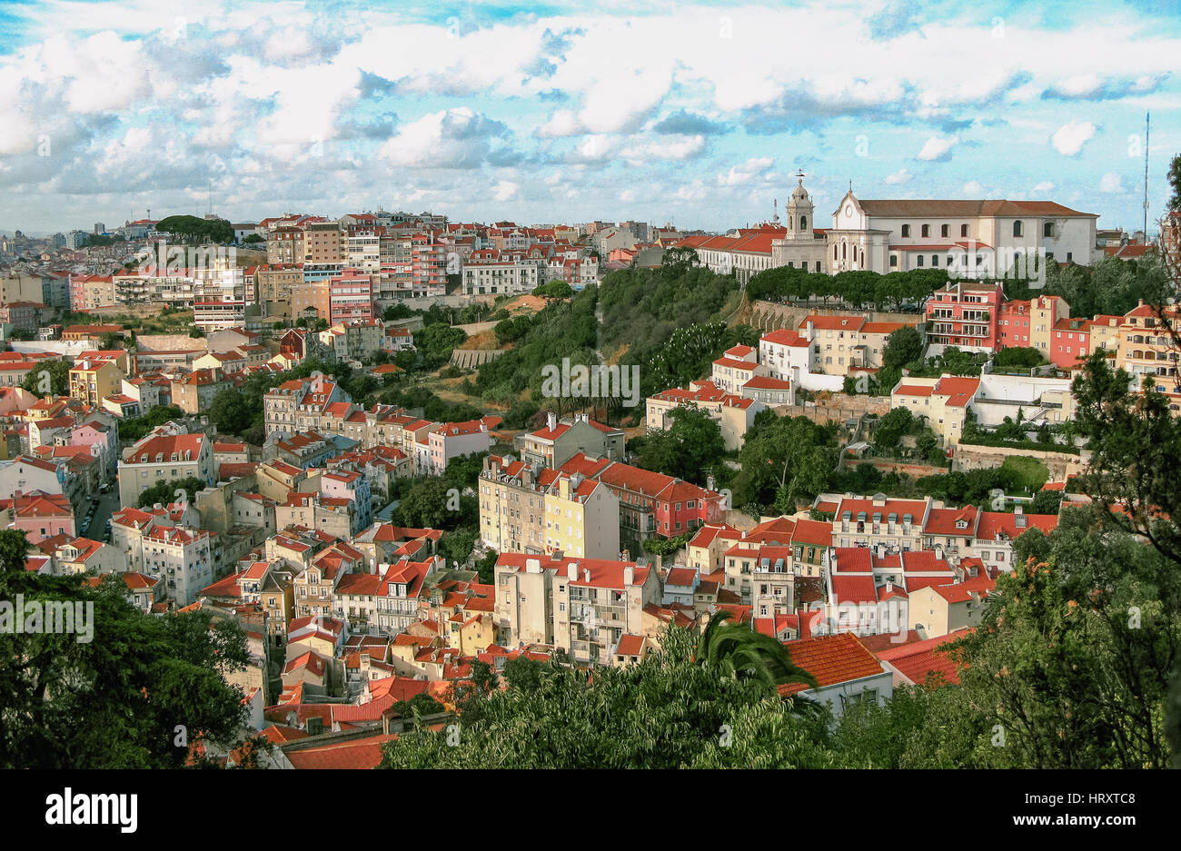 Panoramablick auf Lissabon an einem bewölkten Tag Stockfoto