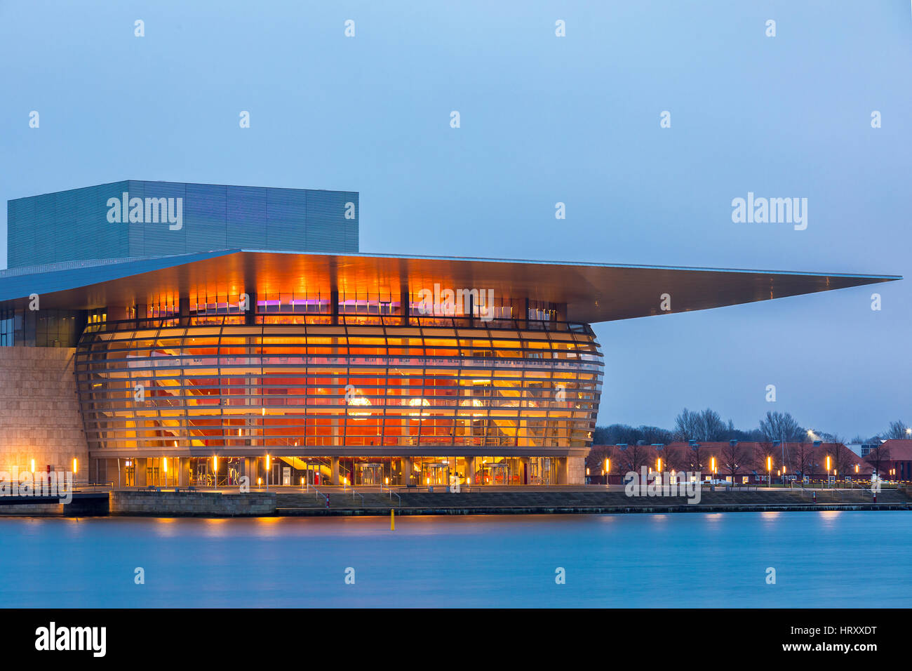 Opernhaus Kopenhagen in der Nacht Dämmerung Stockfoto