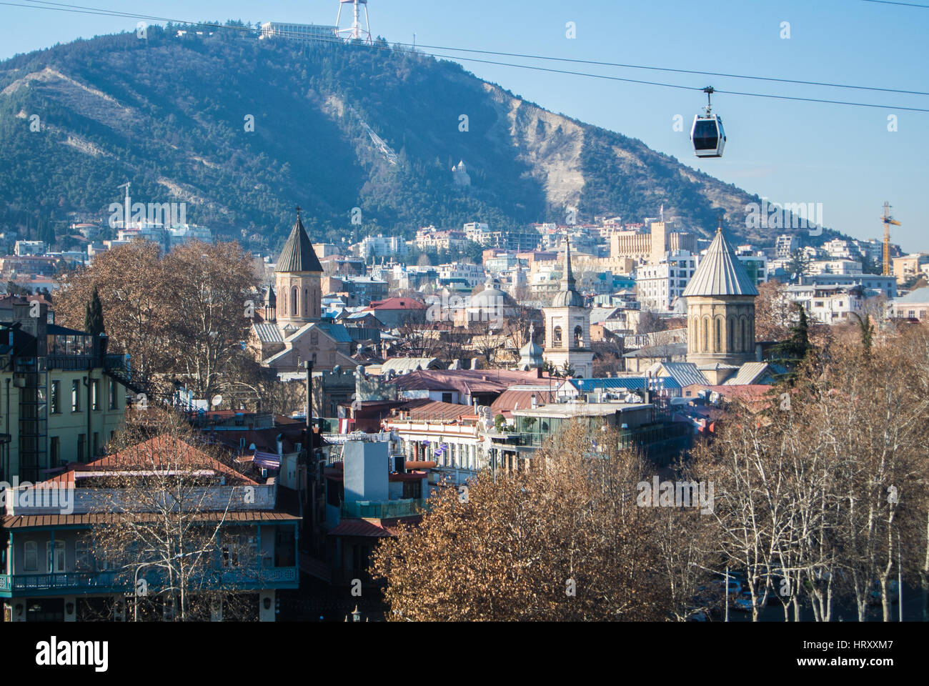 TBILISI, GEORGIA, 18. Juli 2017: Tiflis Luftskyline Am TBILISI, GEORGIA, 18. Juli 2017: Tiflis Luftskyline Am