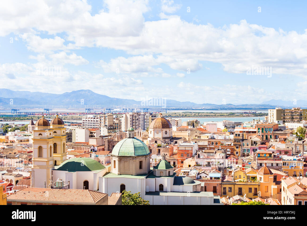 Panorama Cagliari, Sardinien, historische mediterrane Architektur von Italien Stockfoto