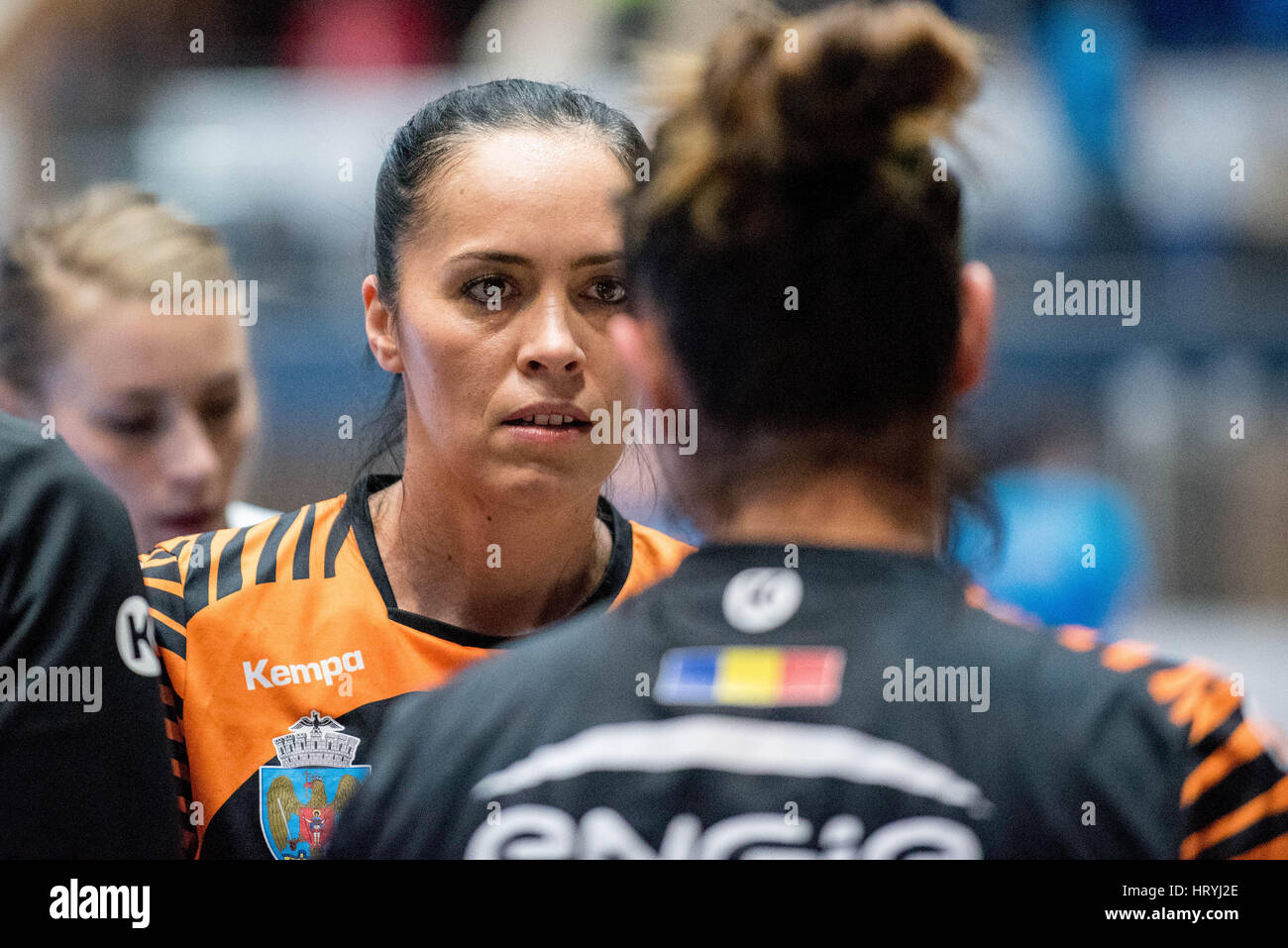 3. März 2017: Aurelia Bradeanu #15 von CSM Bukarest während des Weibes European Handball Federation (EHF) Champions League Spiel zwischen CSM Bukarest (ROU) Vs RK Krim Mercator (SLO) in Bukarest, Rumänien ROU Hall Polyvalent. Foto: Cronos/Catalin Soare Stockfoto