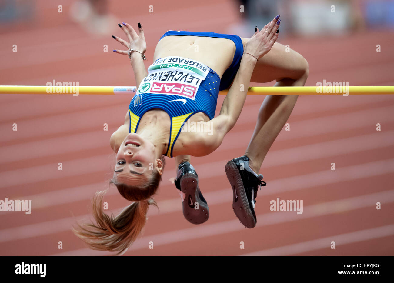 Belgrad, Serbien. 4. März 2017. Yuliya Levchenko aus der Ukraine in Aktion im Hochsprung Finale bei den European Athletics Indoor WM 2017-Finals in Belgrad, Serbien, 4. März 2017. Foto: Sven Hoppe/Dpa/Alamy Live News Stockfoto