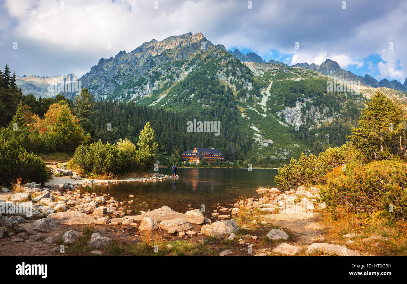 Poprad See, bekannten und sehr beliebten Reiseziel im Nationalpark Hohe Tatra, Slowakei Stockfoto