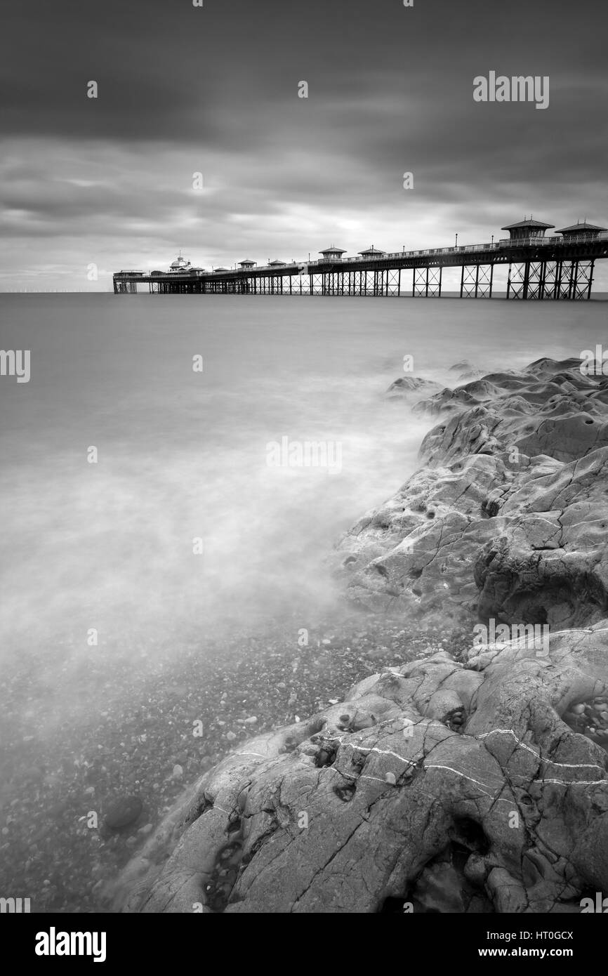 Foto von Jamie Callister ©. Llandudno Pier, Conwy Grafschaft, Nord-Wales, 4. März 2017. Stockfoto