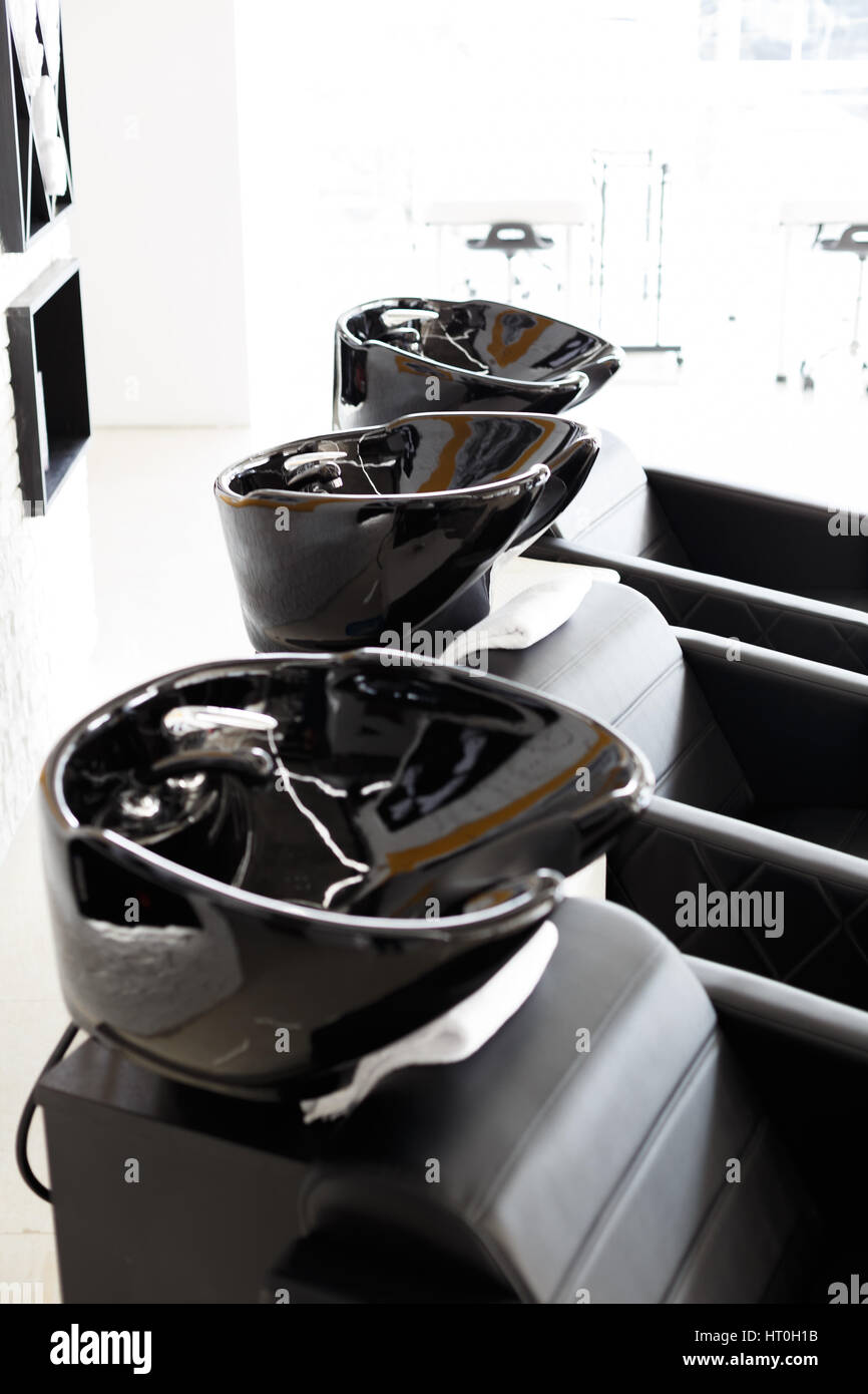Waschtisch für Friseure im Beauty-salon Stockfoto