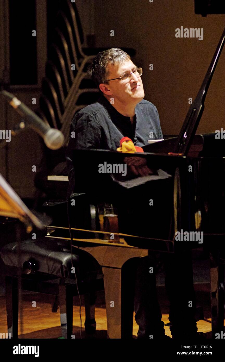 John Law, Wassermühle Jazzclub, Dorking, Surrey, Oktober 2015. Künstler: Brian O'Connor. Stockfoto