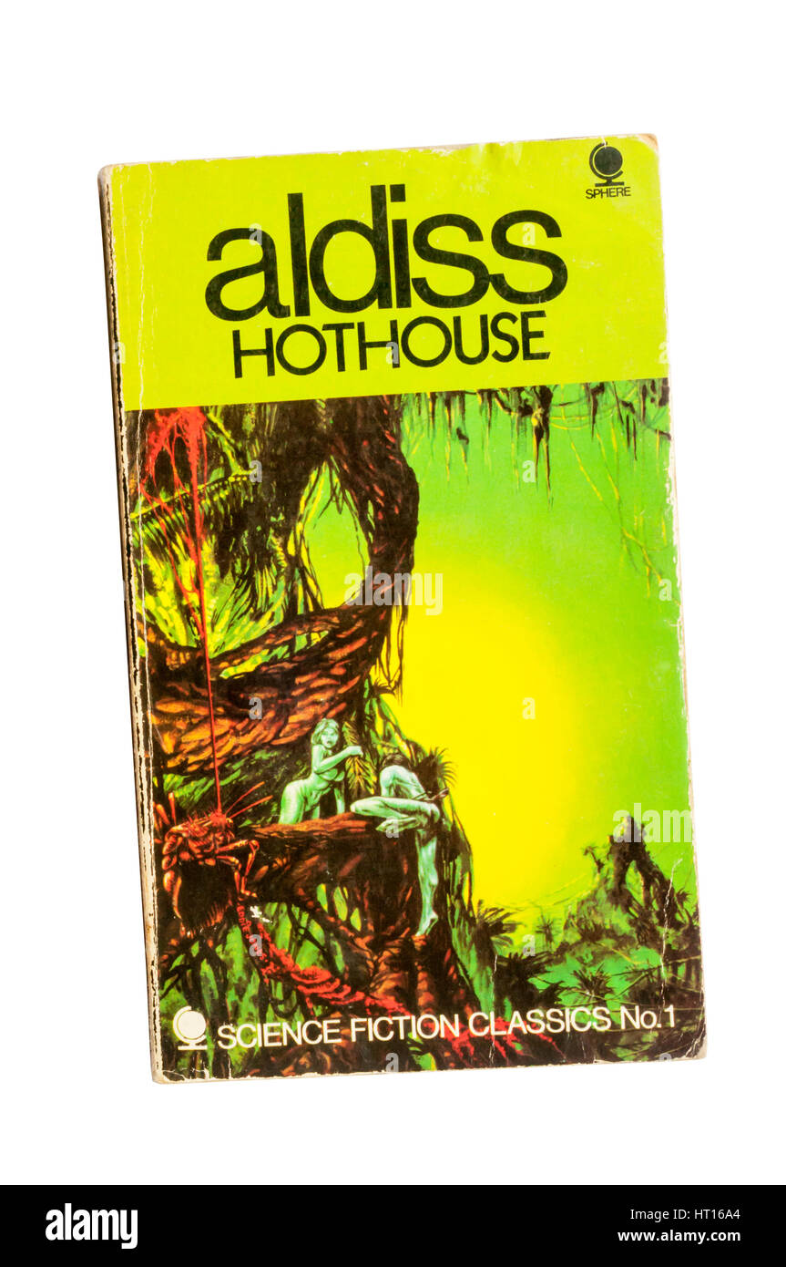 Eine Taschenbuchausgabe des Treibhaus von Brian Aldiss.  Zuerst veröffentlicht in 1962. Einbandentwurf von Eddie Jones. Stockfoto