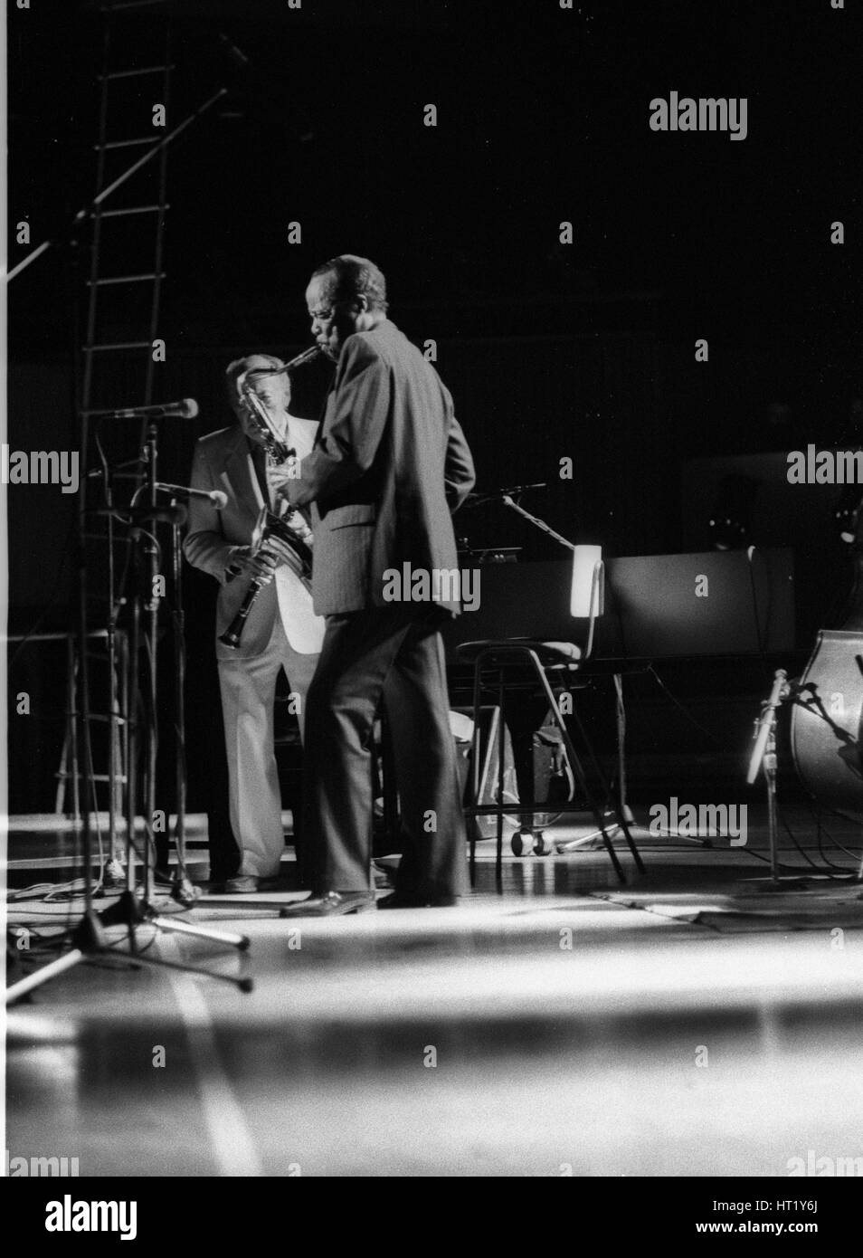 Buddy Tate und Woody Herman, Hauptstadt Jazz, Royal Festival Hall, London, Juli 1985.   Künstler: Brian O'Connor. Stockfoto