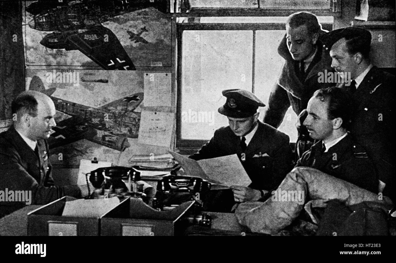 Britische Heeresnachrichtendienst Offiziere des zweiten Weltkrieges, 1943. Künstler: unbekannt. Stockfoto