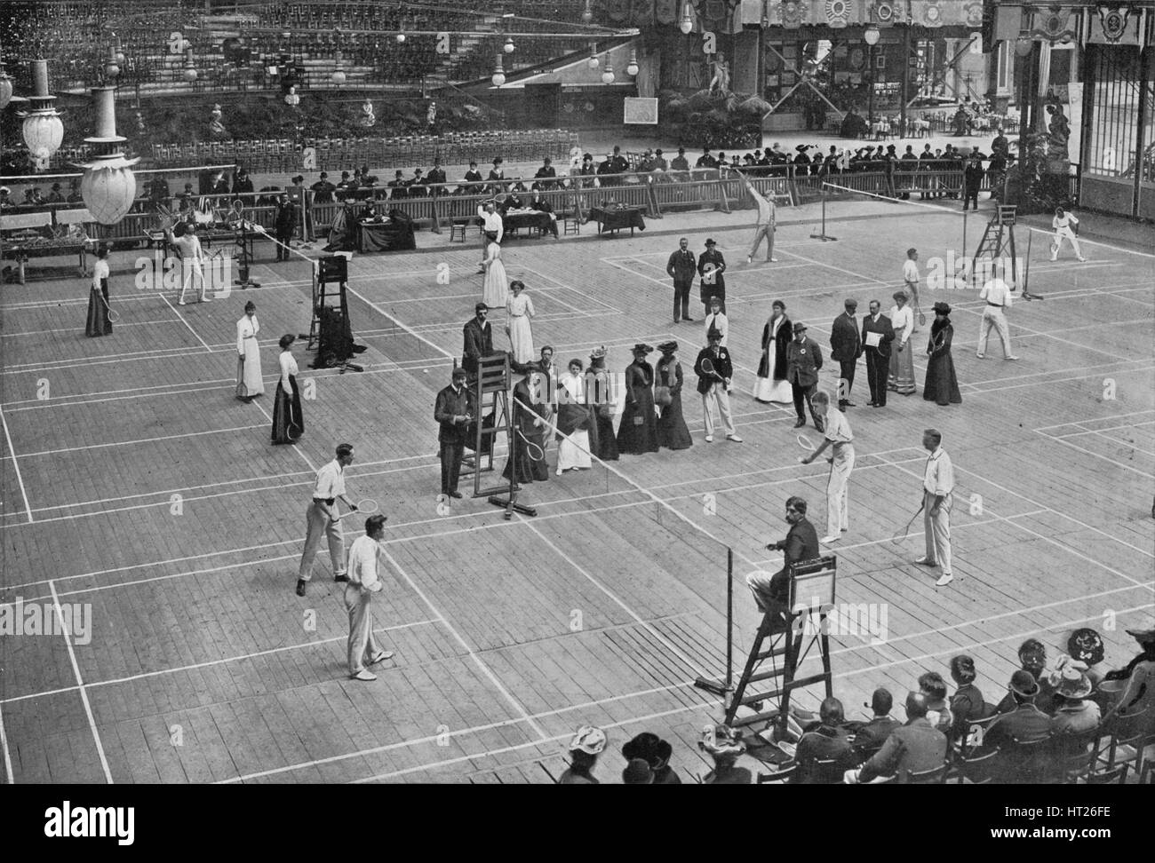 "Ein Badminton-Turnier im Crystal Palace", 1902, (1903). Künstler: Russell & Söhne. Stockfoto