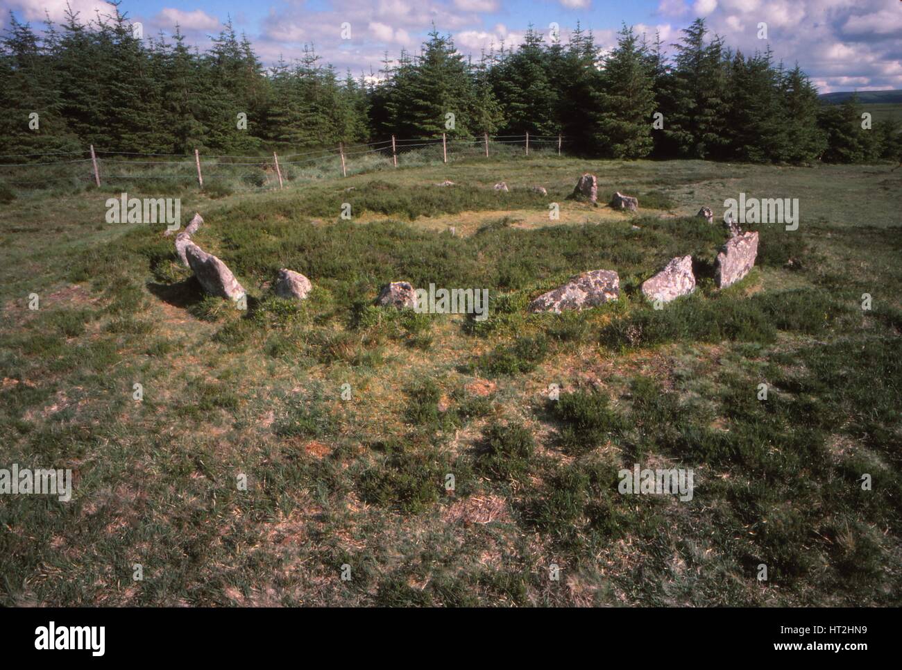 Stein-Ausrichtung, des 20. Jahrhunderts. Künstler: CM Dixon. Stockfoto