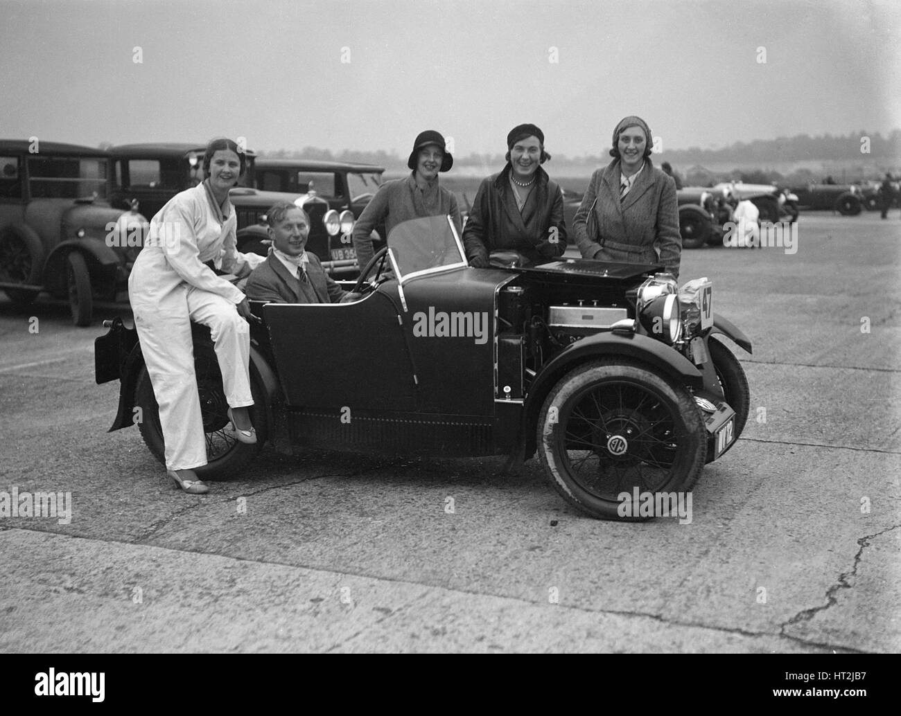 MG M-Type in Brooklands. Künstler: Bill Brunell. Stockfoto