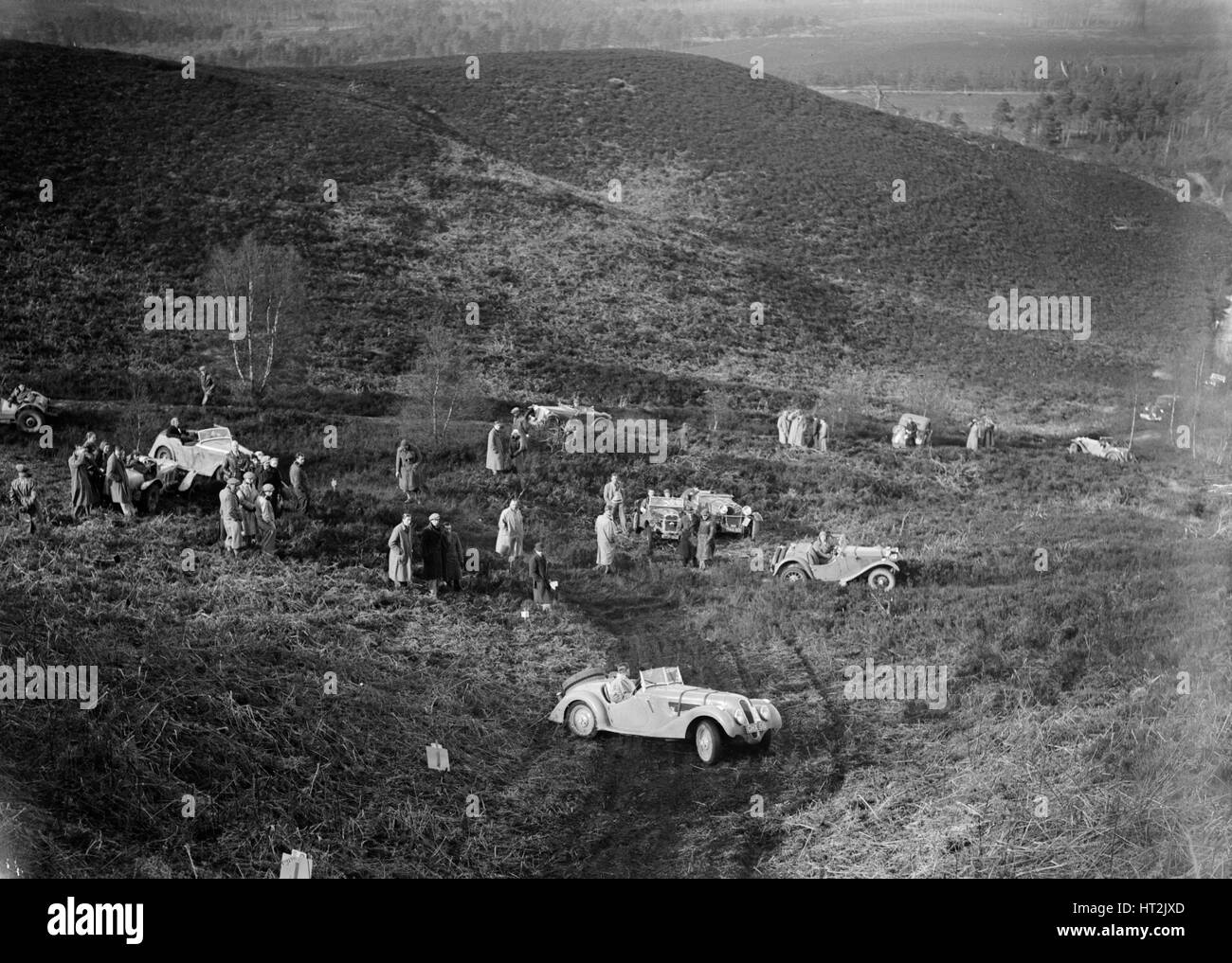 1938 Frazer Nash BMW 328, die Teilnahme an einer Studie, Autofahren Ende der 1930er Jahre. Künstler: Bill Brunell. Stockfoto
