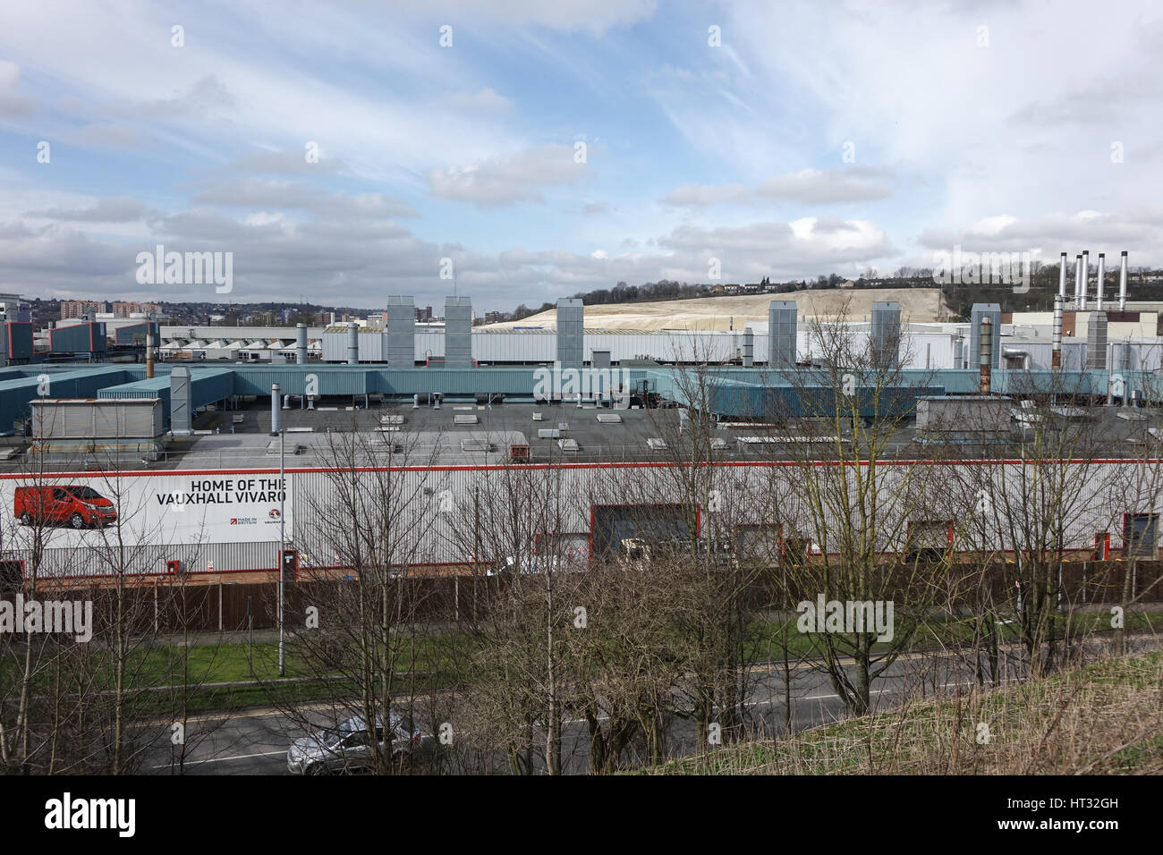 Luton, Bedfordshire, Großbritannien. Am 7. März 2017 wurde Vauxhall im Besitz von General Motors Europe an den Peugeot-Besitzer PSA verkauft, der erklärt hat, dass er die bestehenden Verpflichtungen gegenüber den Mitarbeitern einhalten will. Stockfoto