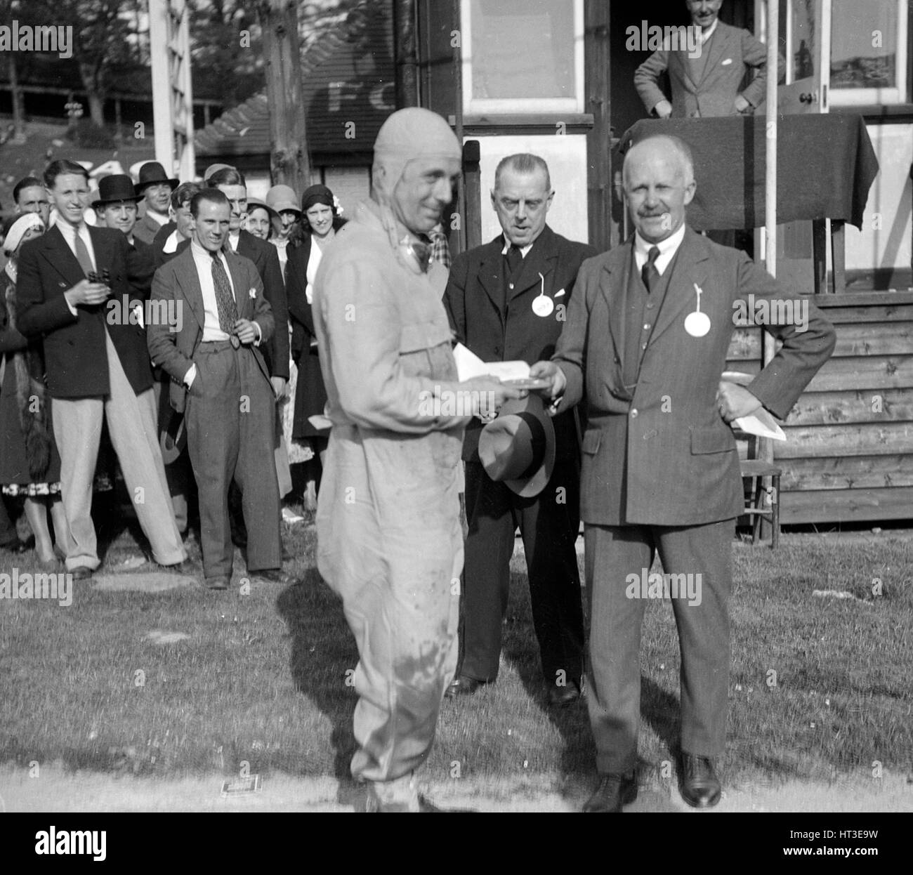 Earl Howe auf der BARC-Tagung, Brooklands, 25 Mai 1931. Künstler: Bill Brunell. Stockfoto