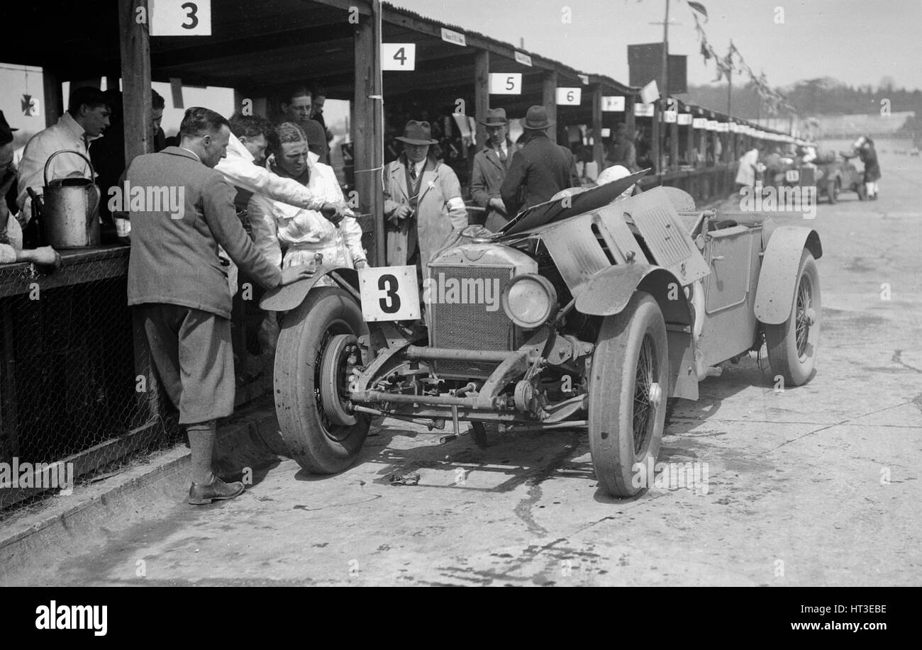 Dudley Froy und George Field Invicta beim GBA doppelte zwölf Rennen, Brooklands, 8./9. Mai 1931. Künstler: Bill Brunell. Stockfoto