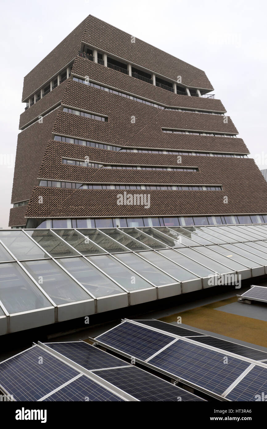 Ansicht des neuen Schalter Hausbau in Tate Modern Art Gallery von Mitgliedern Zimmer Terrasse London, UK KATHY DEWITT Stockfoto Ansicht des neuen Schalter Hausbau in Tate Modern Art Gallery von Mitgliedern Zimmer Terrasse London, UK KATHY DEWITT Stockfoto
