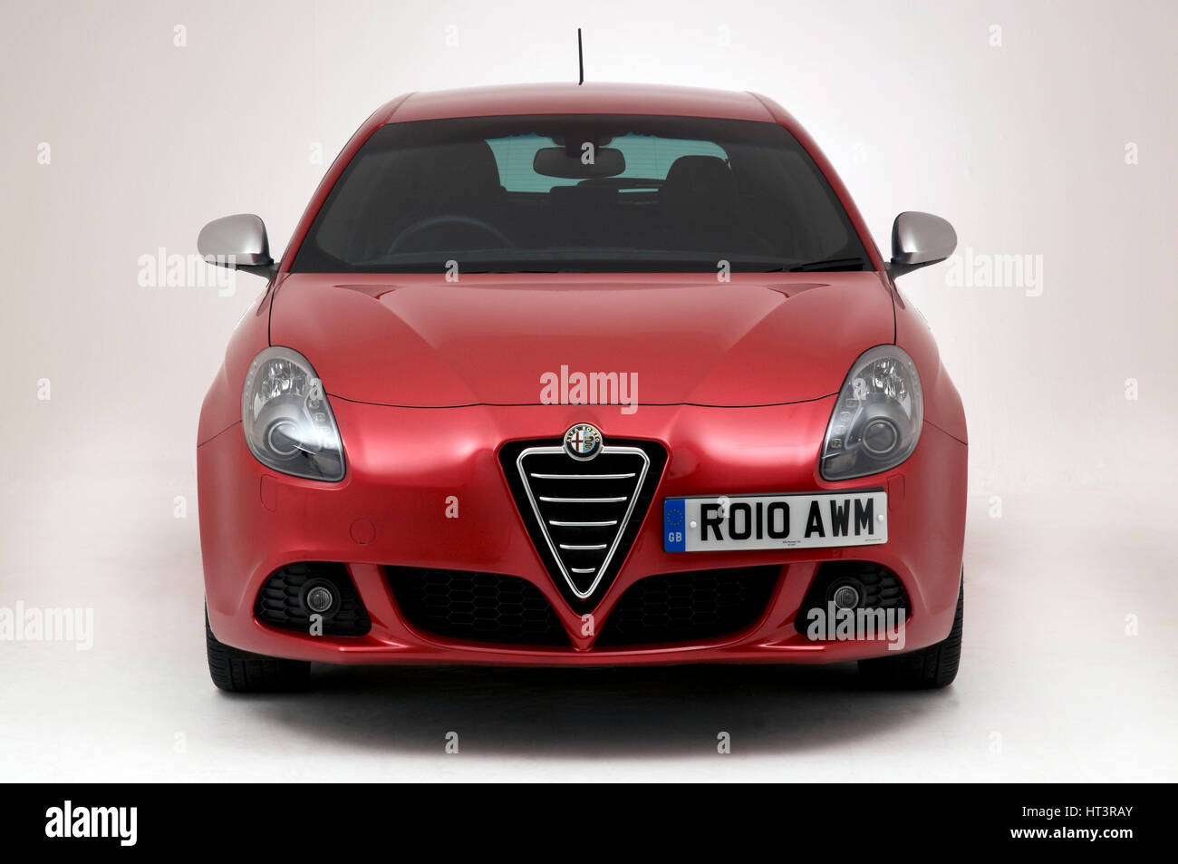 2010 Alfa Romeo Giulietta 1750 Kleeblatt Künstler: unbekannt. Stockfoto