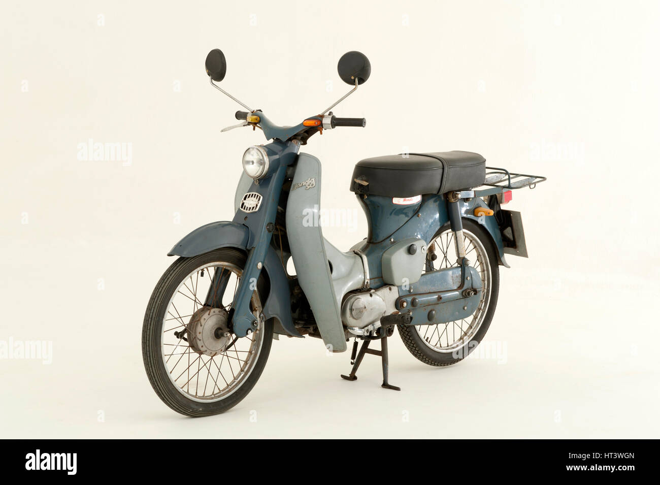 1964 Honda C50 Scooter Künstler: unbekannt. Stockfoto