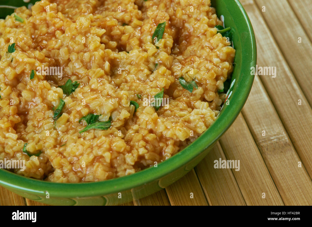 Jireesh - kuwaitischen gebrochener Weizen Suppe. Stockfoto