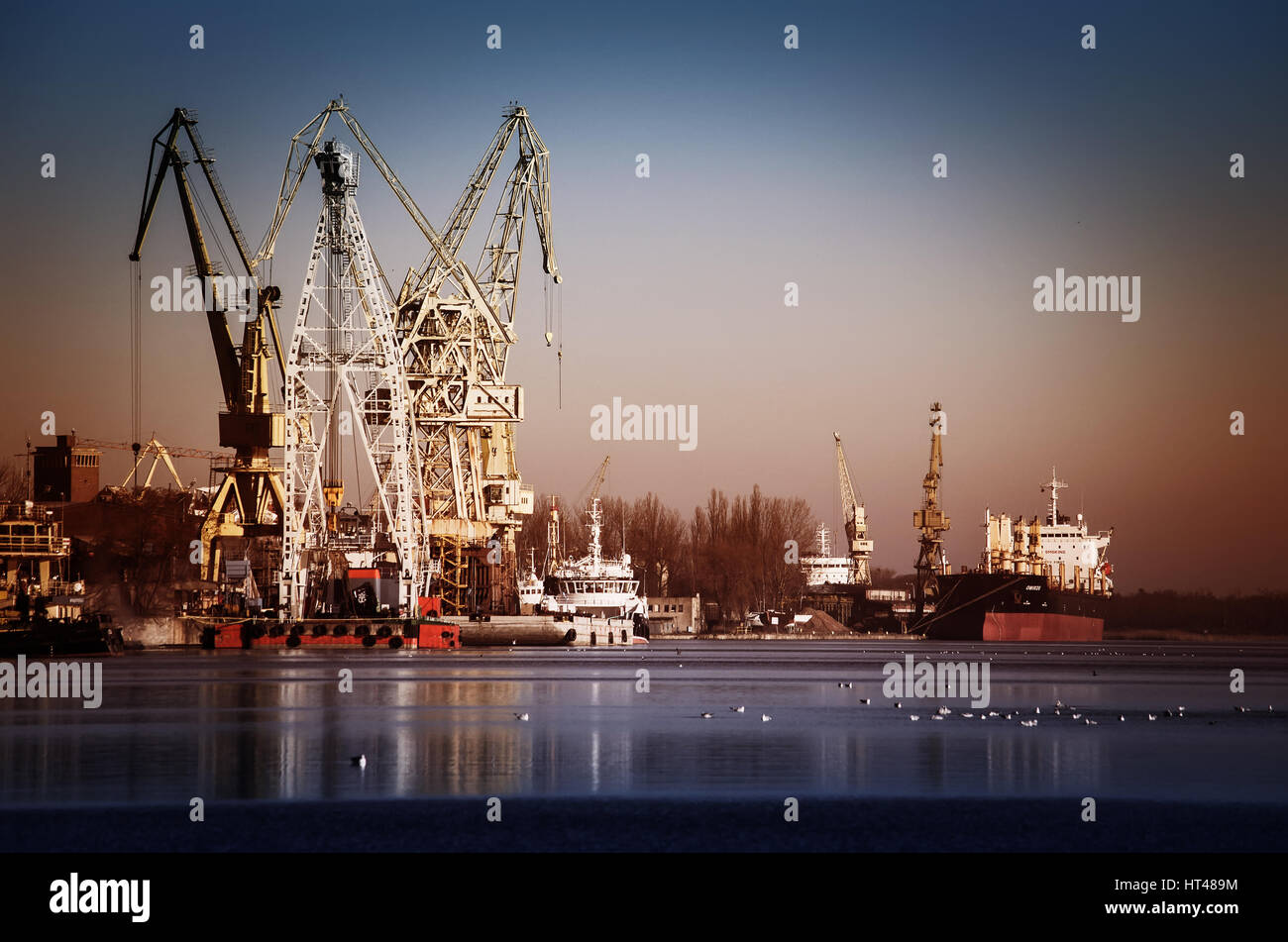 Polen. Stadt Stettin. Abend-Blick auf den Binnenhafen. Stockfoto