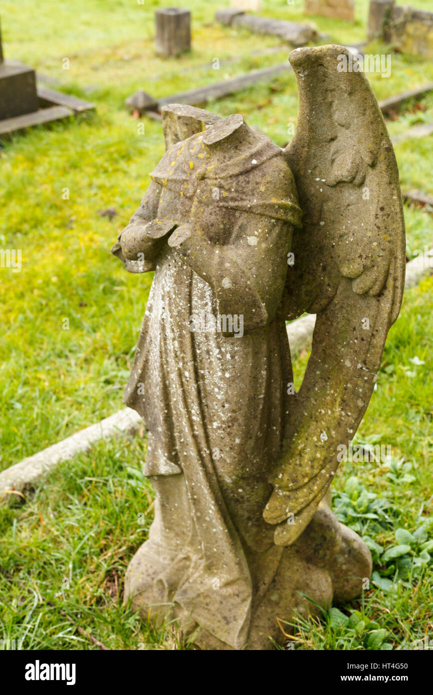 Kopflose Engel in High Wycombe Friedhof Stockfoto