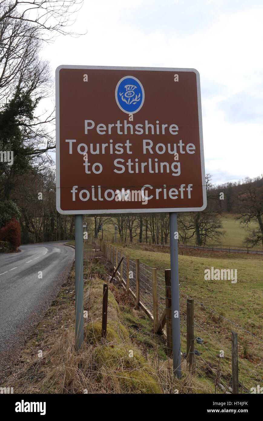 Melden Sie für Perthshire Touristenroute in der Nähe von Monzie Perthshire Schottland März 2017 Stockfoto