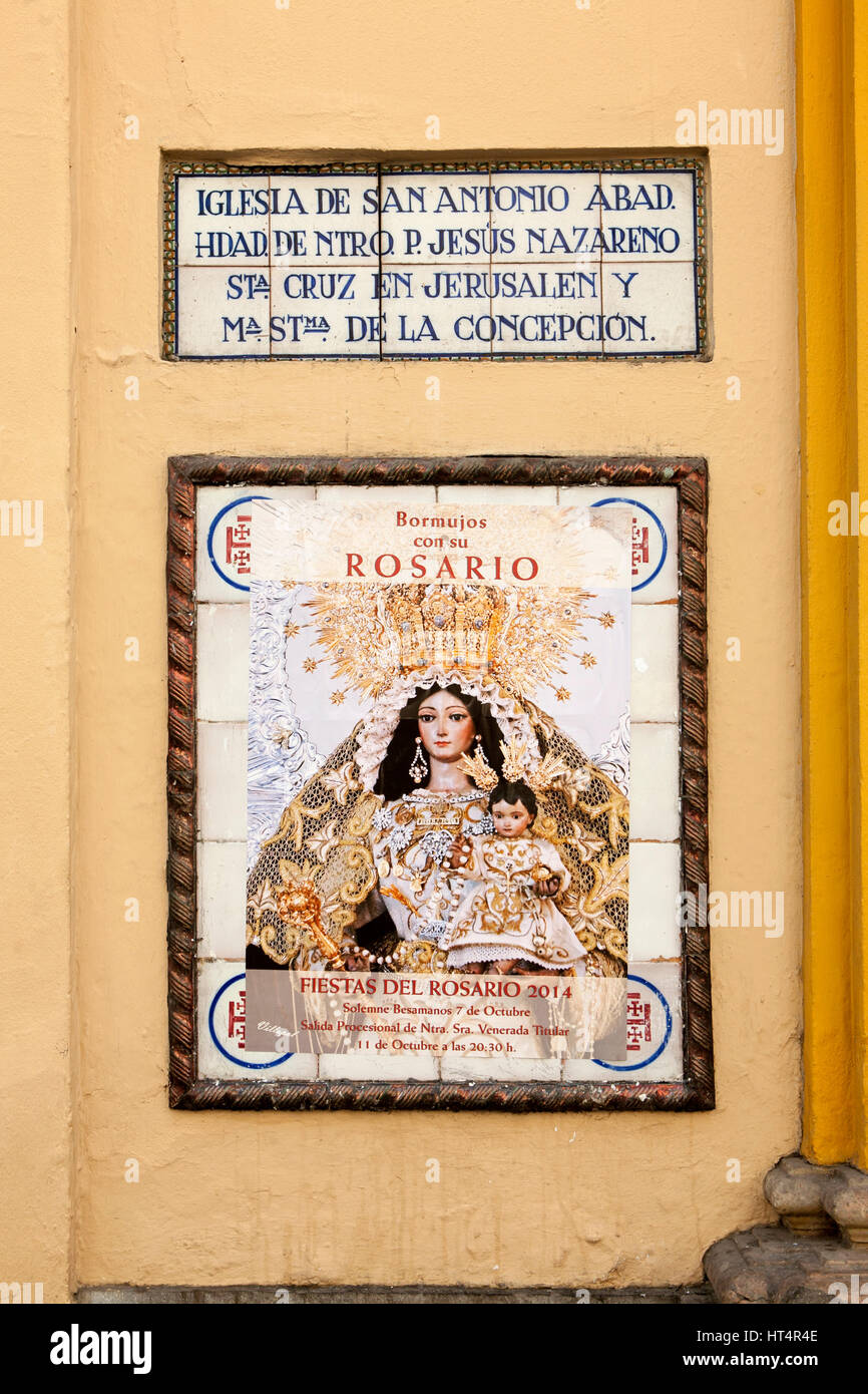 Zeichen und religiösen Plakat Fiestas del Rosario, Kirche von San Antonio Abad, Sevilla, Spanien Stockfoto