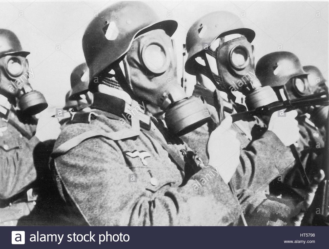 Chlorine Gas Stockfotos Chlorine Gas Bilder Alamy german-chemical-warfare-tests-using-poison-gas-on-the-western-and