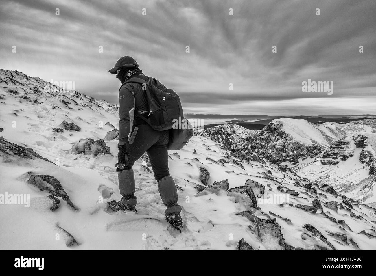 Wandern Cuiña Peak (1,987 m) in Ancares Bergregion. Stockfoto