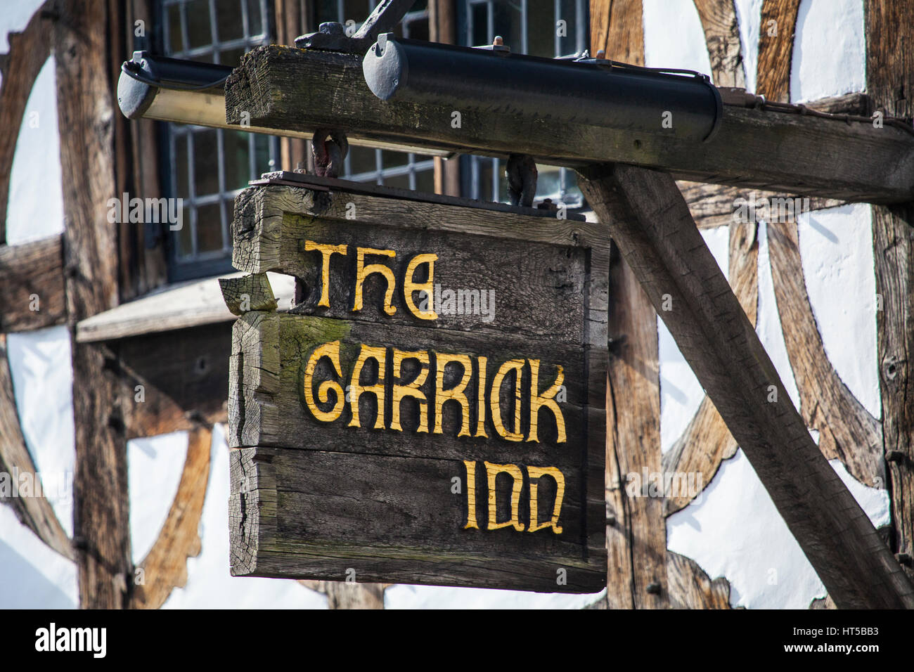 London, UK-2. März 2017: Das Schild über dem Haupteingang, Garrick Inn Public House in London, am 2. März 2017. Stockfoto