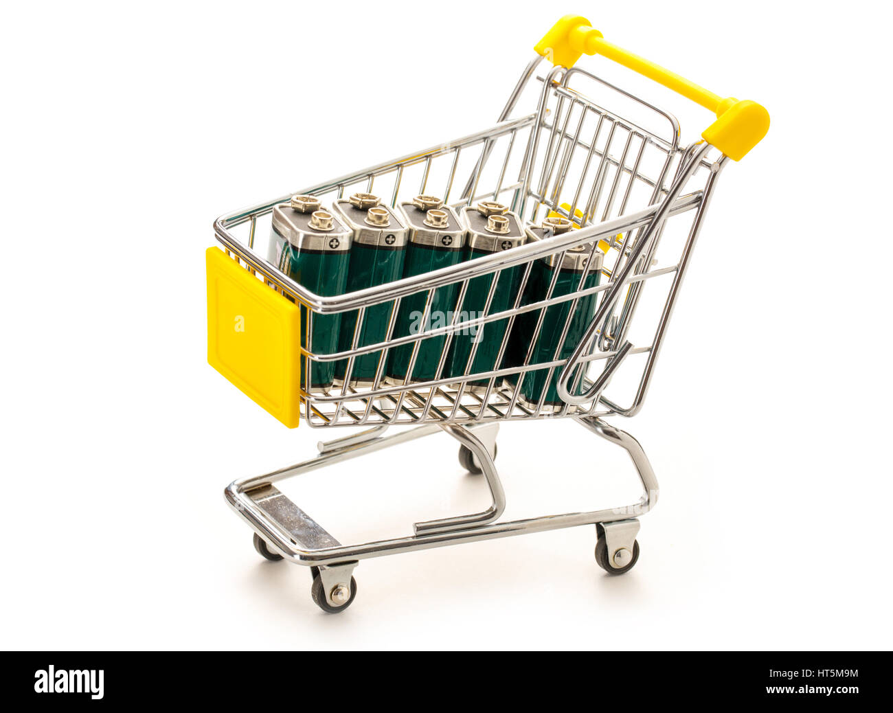 Vier Batterien im kleinen Supermarkt Pushcart closeup Stockfoto