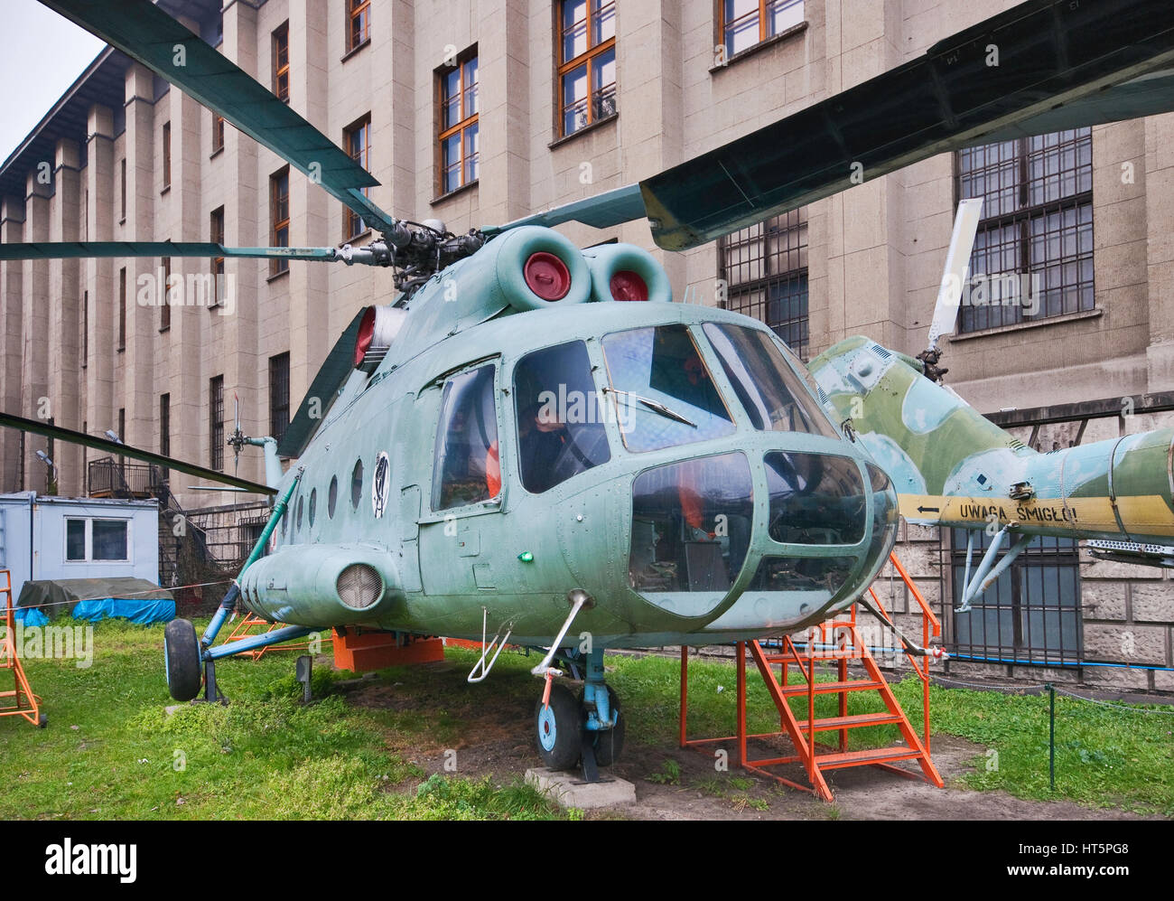 Mil Mi-8T, sowjetische mittlere Doppel-Turbine Angriff Transporthubschrauber, polnische Armee-Museum in Warschau, Polen Stockfoto