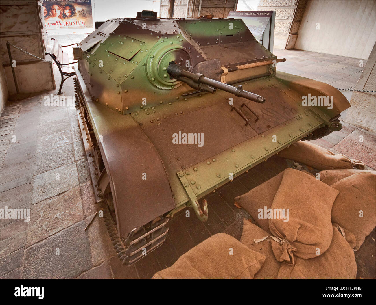 1930er Jahre polnische TKS Tankette, verwendet im 2. Weltkrieg für Aufklärungs- und Infanterie-Unterstützung, polnische Armee-Museum in Warschau, Polen Stockfoto