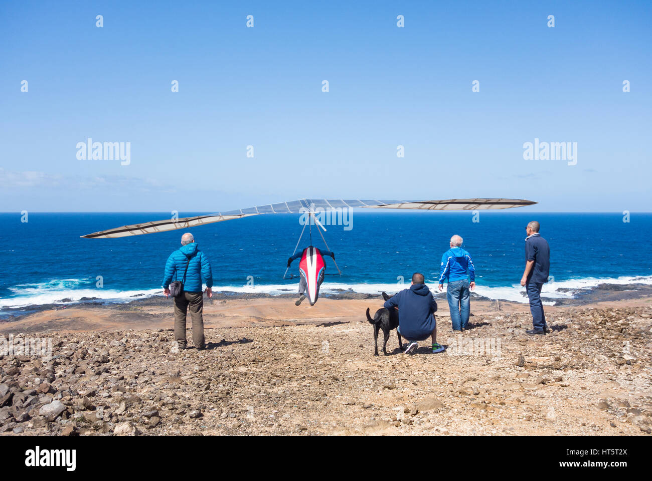 Hängegleiter ausziehen über den Atlantik in Las Palmas auf Gran Canaria, Kanarische Inseln, Spanien Stockfoto