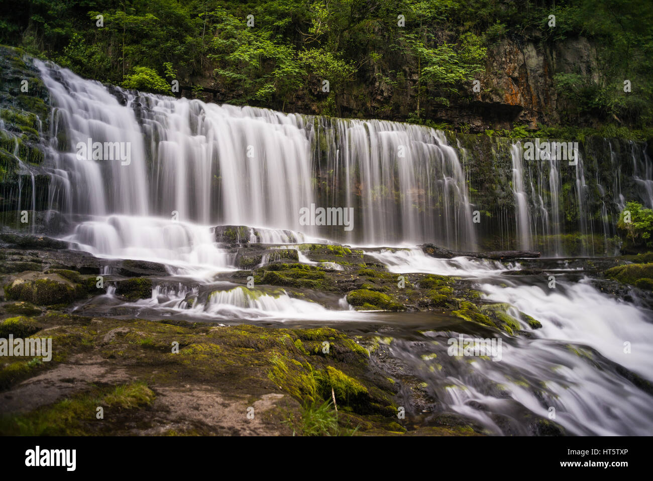 Sgŵd Clun-Gwyn Wasserfall im Sommer, Brecon Beacons, Wales, Vereinigtes Königreich Stockfoto