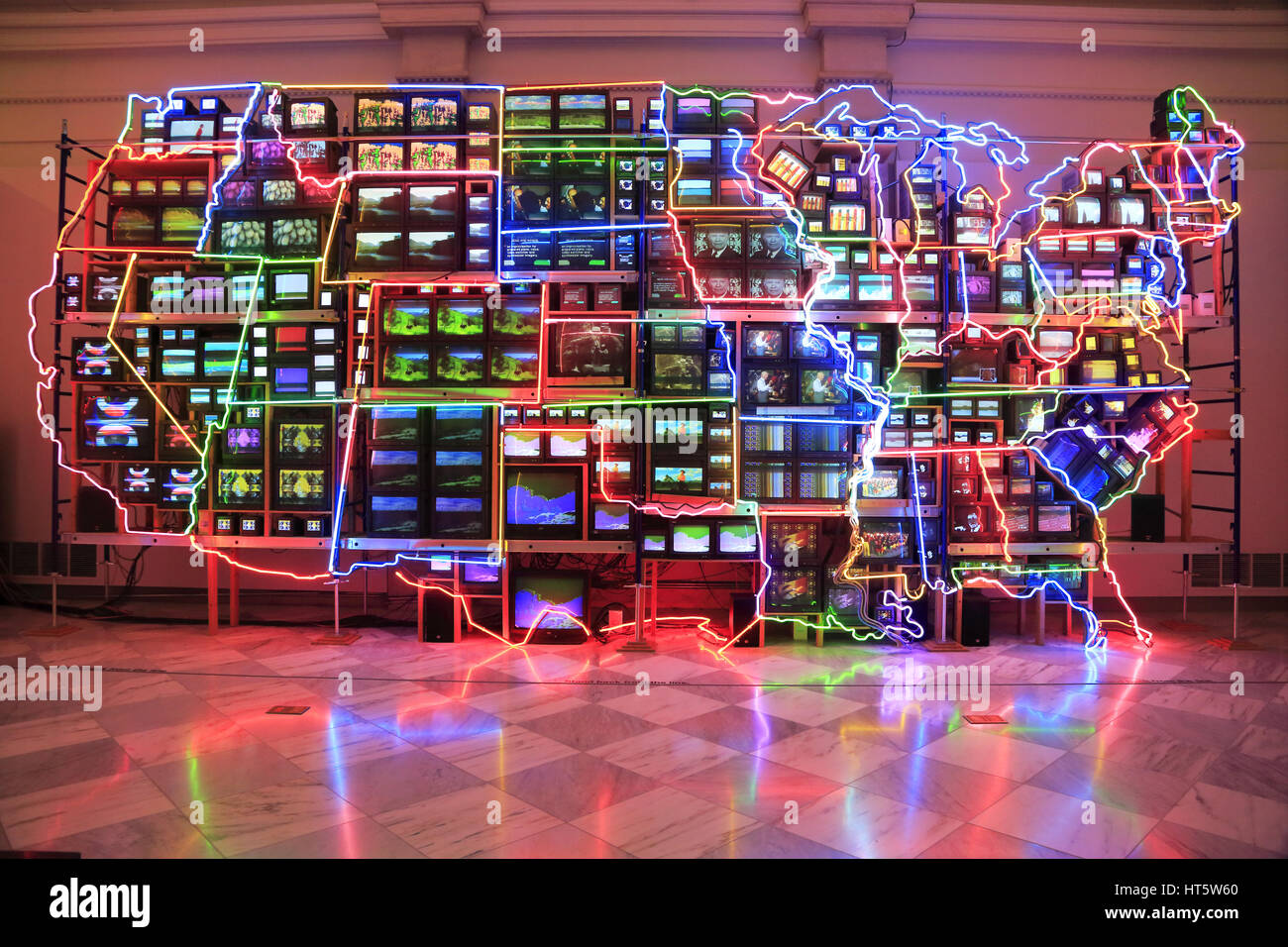 Datenautobahn kontinentalen USA, Alaska, Hawaii von Nam June Paik Anzeige im Smithsonian American Art Museum in Washington D.C. USA VSV Stockfoto