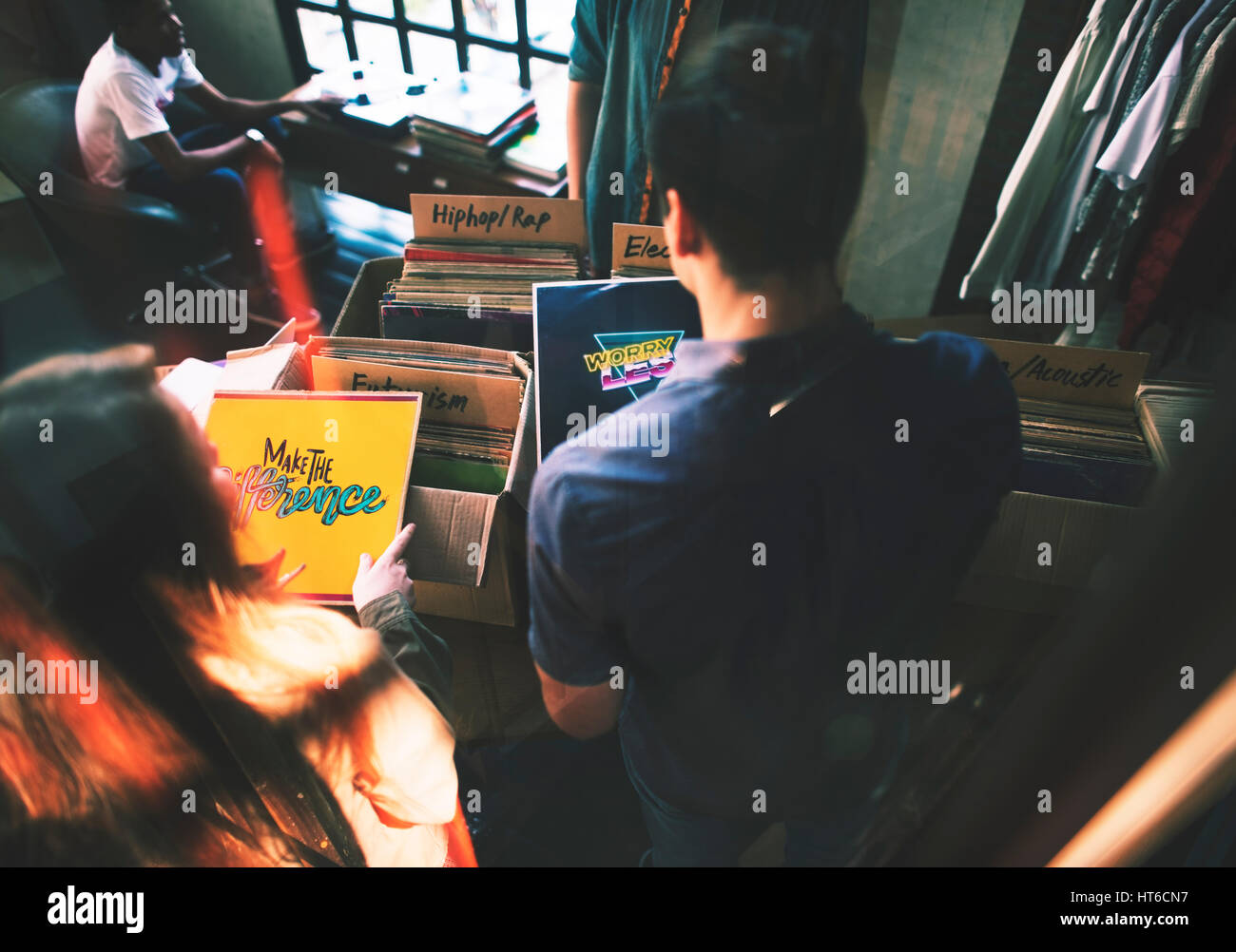 Vinyl Record Store Musik einkaufen Oldschool Klassiker Konzept Stockfoto