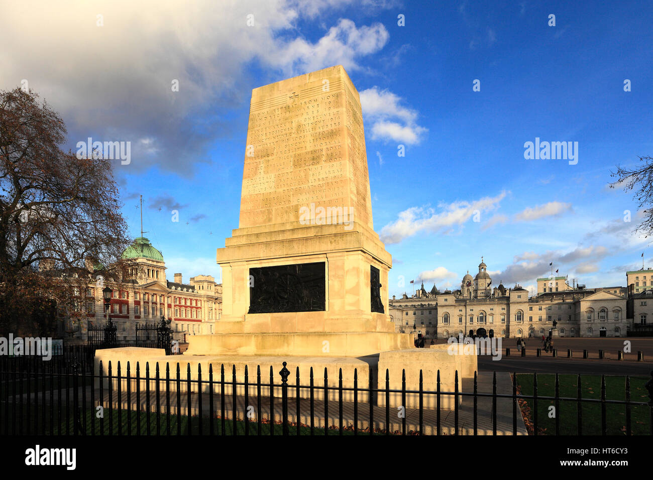 Sommer; Die Wachen Kriegerdenkmal; St James Park; London City; England; UK Stockfoto