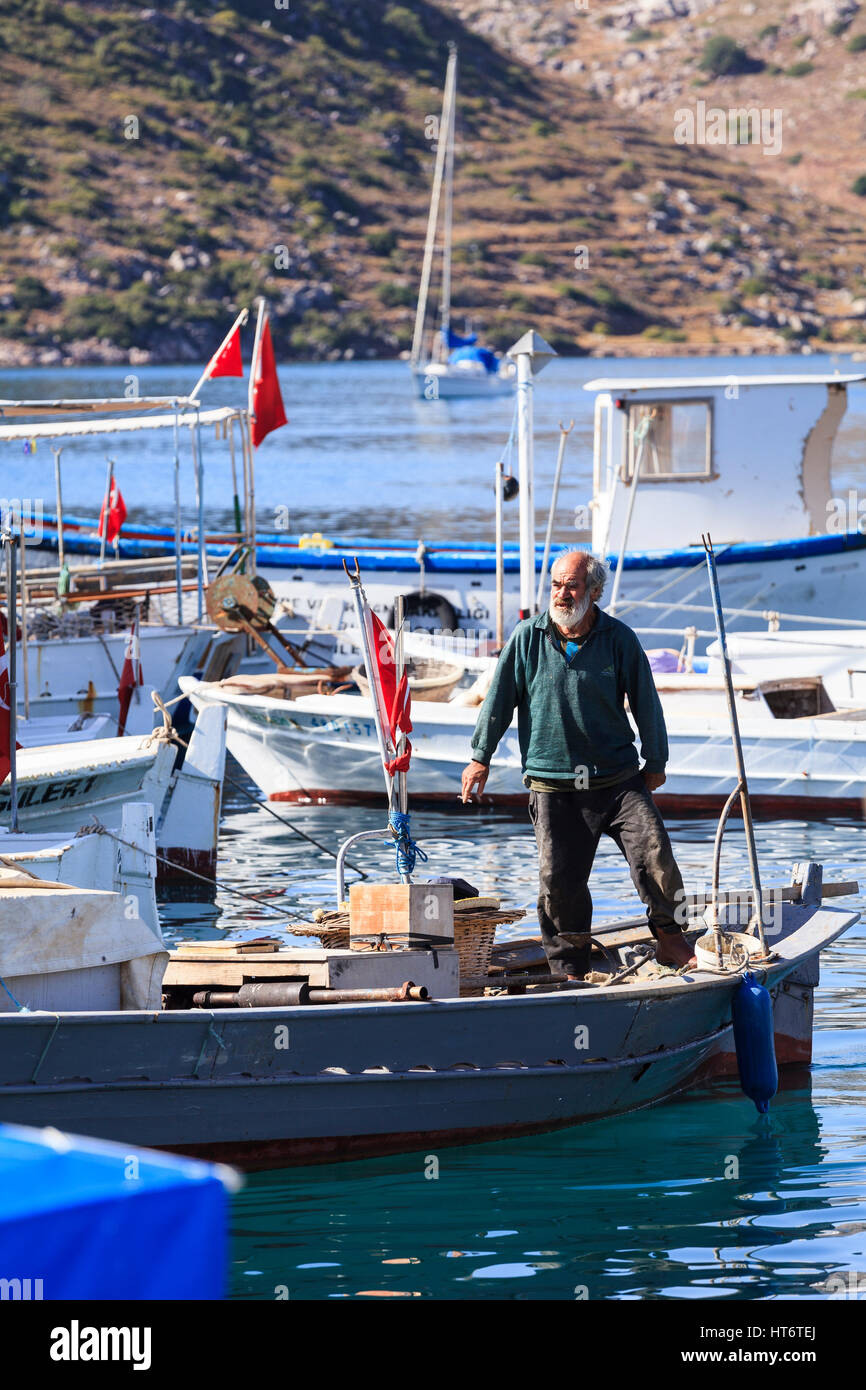Fischer am Boot, Bozburun, Bozburun Halbinsel, Türkei Stockfoto
