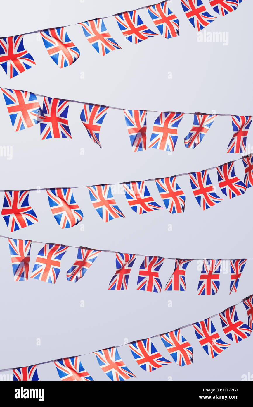 UK Flagge Wimpel flattern im wind Stockfoto