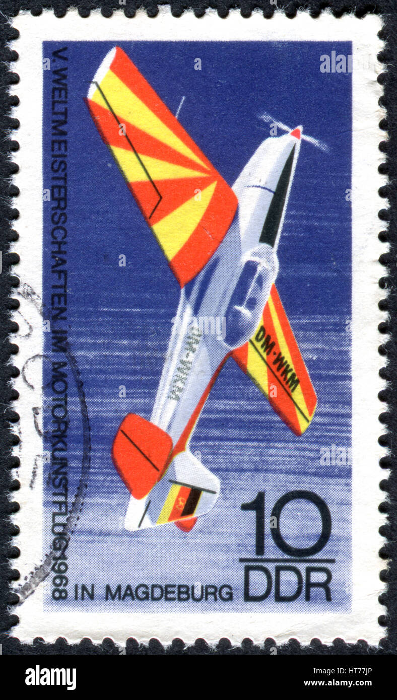 Deutschland - ca. 1968: Eine Briefmarke gedruckt in Deutschland (DDR), zeigt das Sport-Flugzeug "Kunstflug", ca. 1968 Stockfoto
