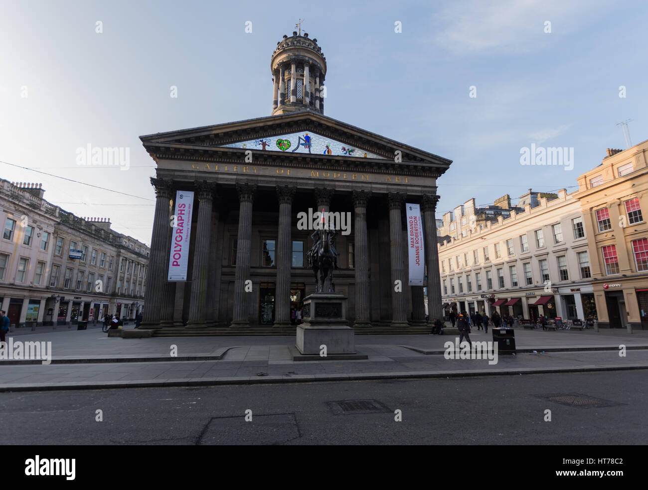 Herzog von Wellington Statue und GOMA Museum Stockfoto