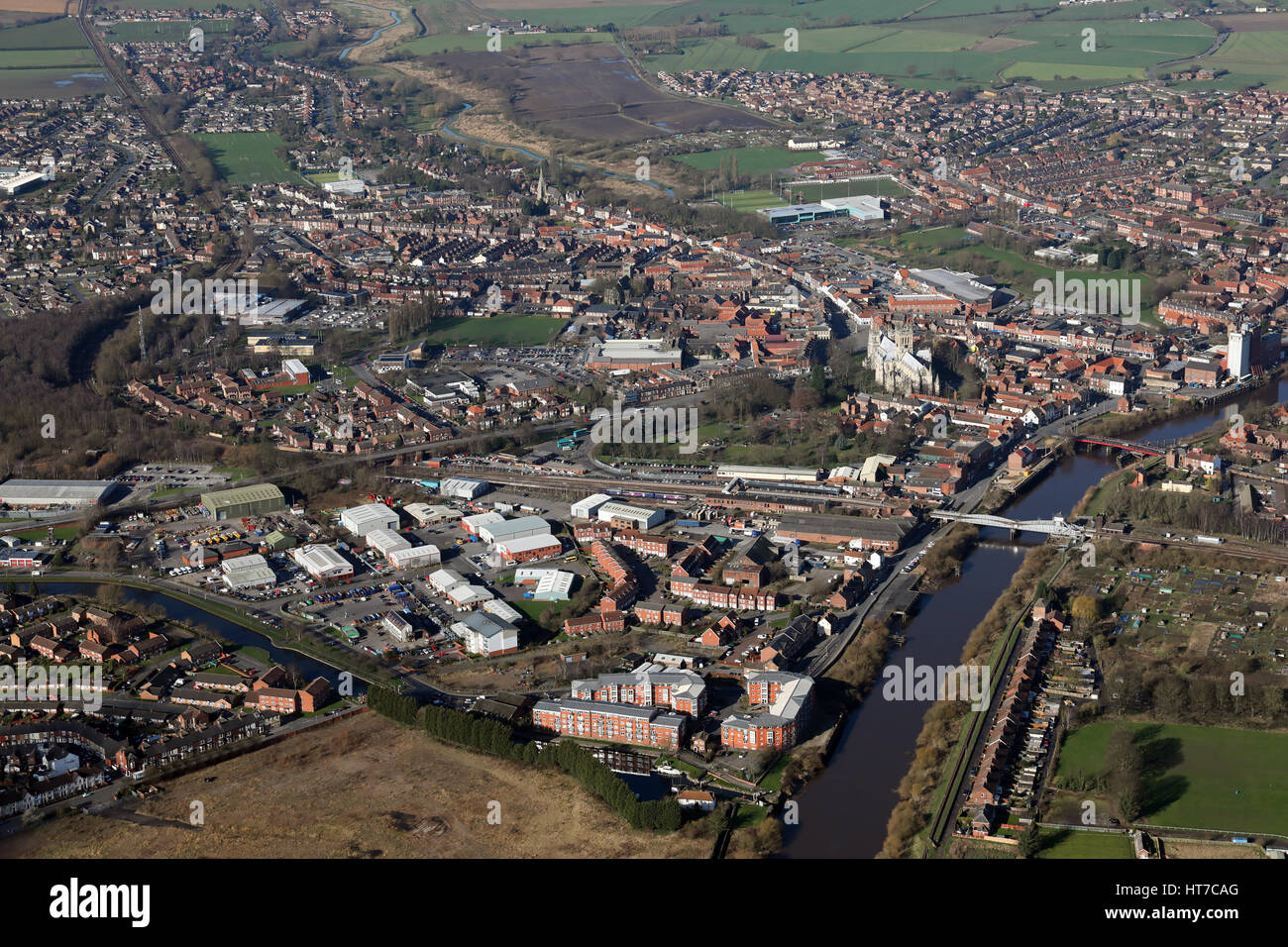 Luftbild von der Yorkshire-Markt-Stadt Selby auf dem Fluss Ouse, UK Stockfoto