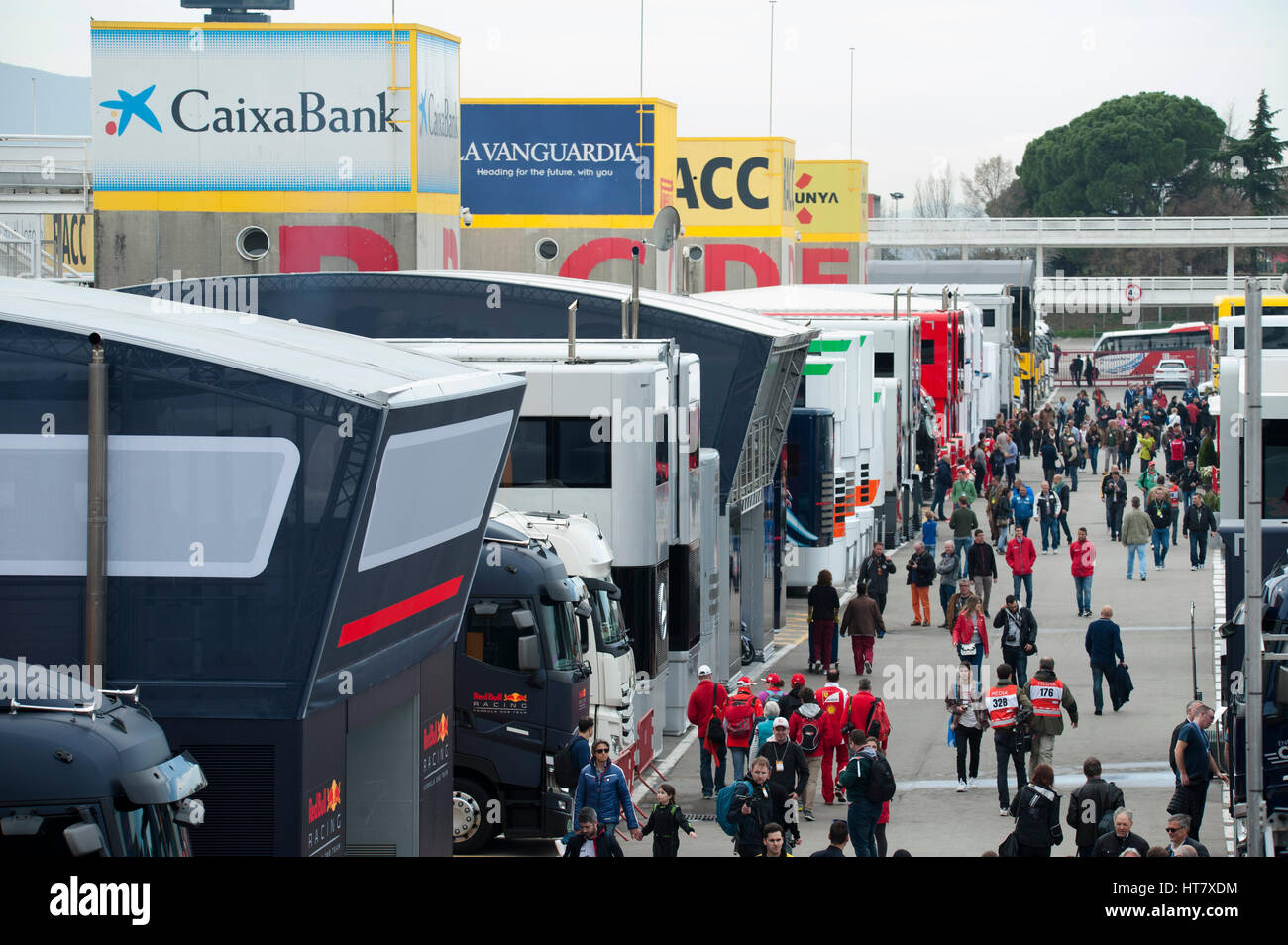 Barcelona, Spanien. 8. März 2017. Gesamtansicht des Fahrerlagers während des 6. Tages des Formel 1-Tests auf dem Circuit Catalunya. Bildnachweis: Pablo Freuku/Alamy Live-Nachrichten Stockfoto