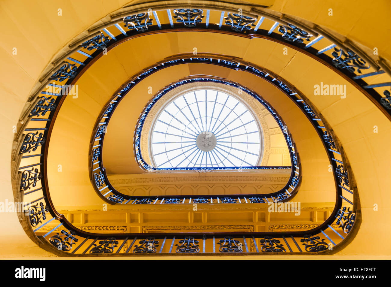 England, London, Courtauld Gallery, Wendeltreppe Stockfoto